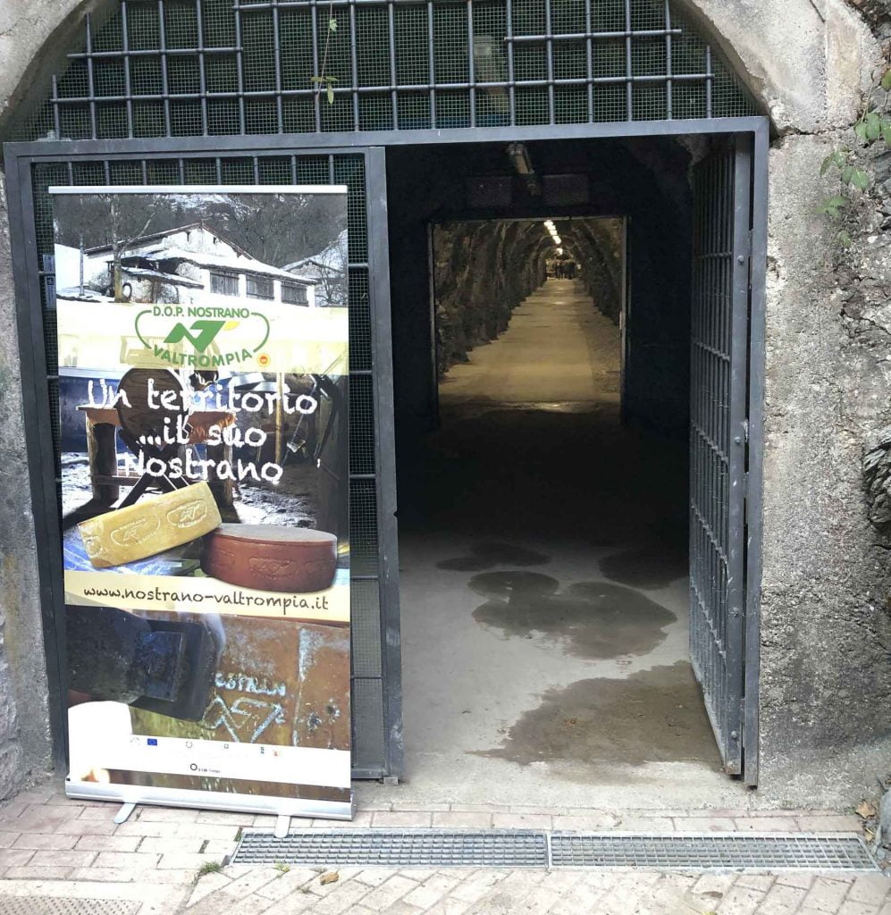 entrée dans la mine de valtrompia pour l'affinage des fromages